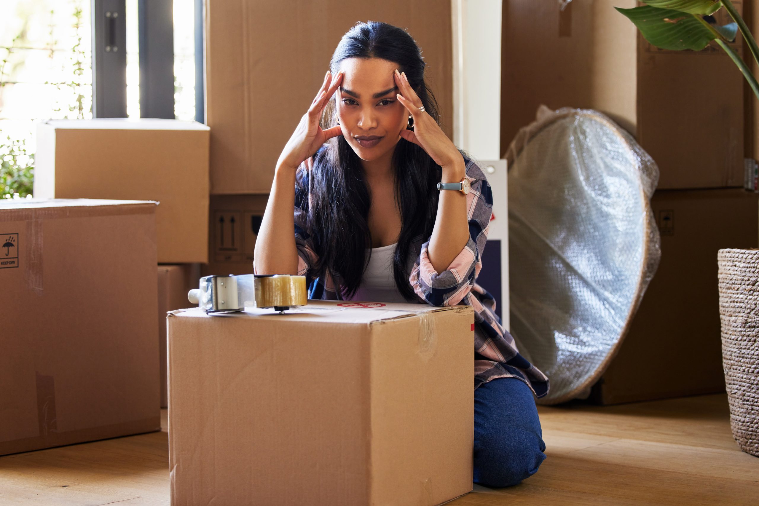 Can't Trust My Long Distance Boyfriend That I Am About To Move In With. Should I Walk Away?
