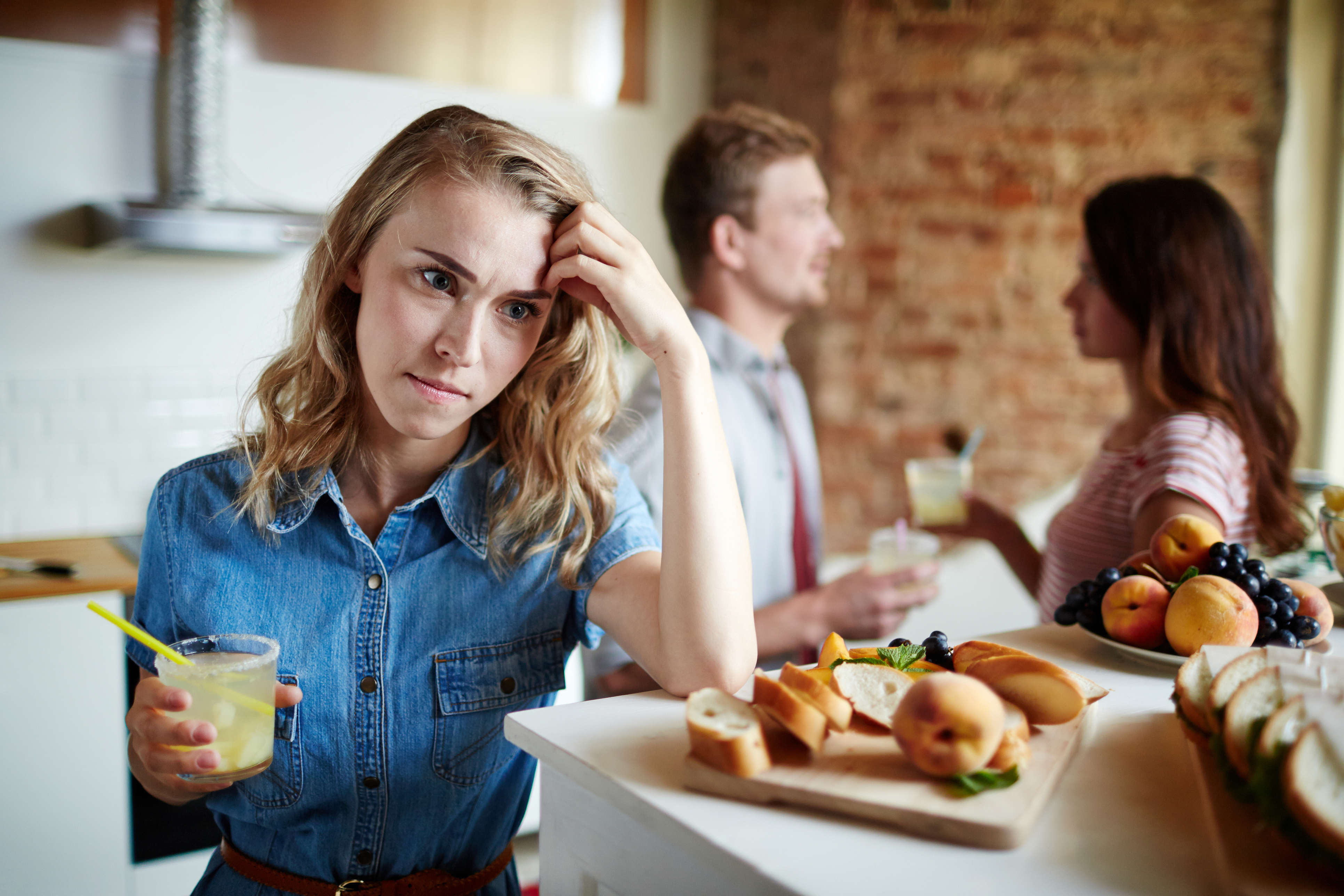 How To Go About Coping With Jealousy In Dating And Relationships