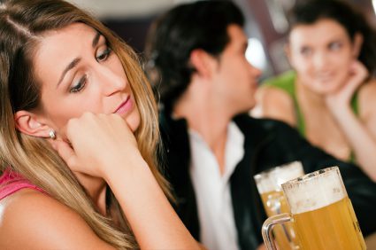 What Should I Do If The Guy I'm Dating Always Looks At Other Girls When We Are Out On Dates?
