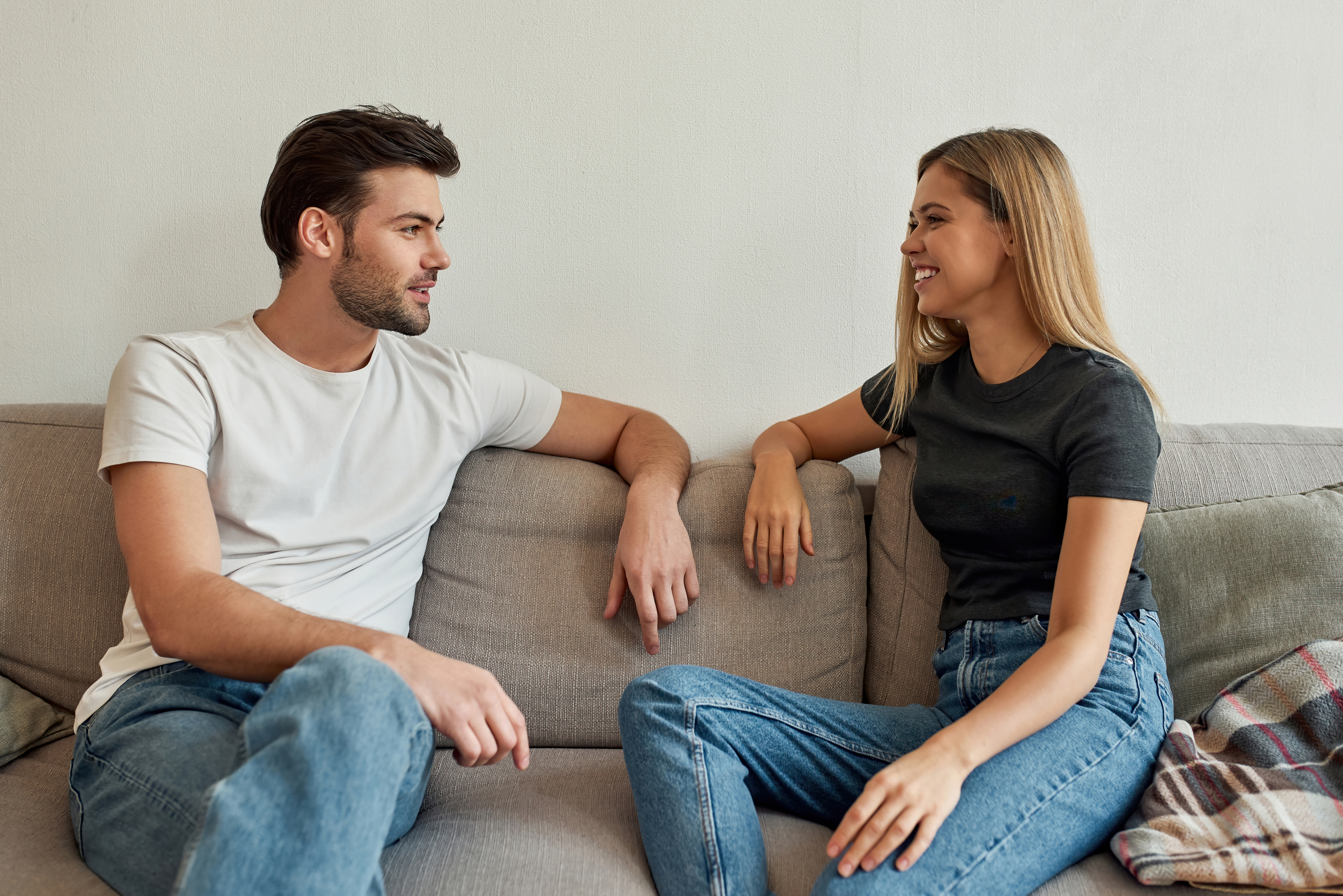 How Important Is It That Your Boyfriend Or Girlfriend Is A Good Listener? Does A Good Listener Need To Give Advice Or Just Listen?