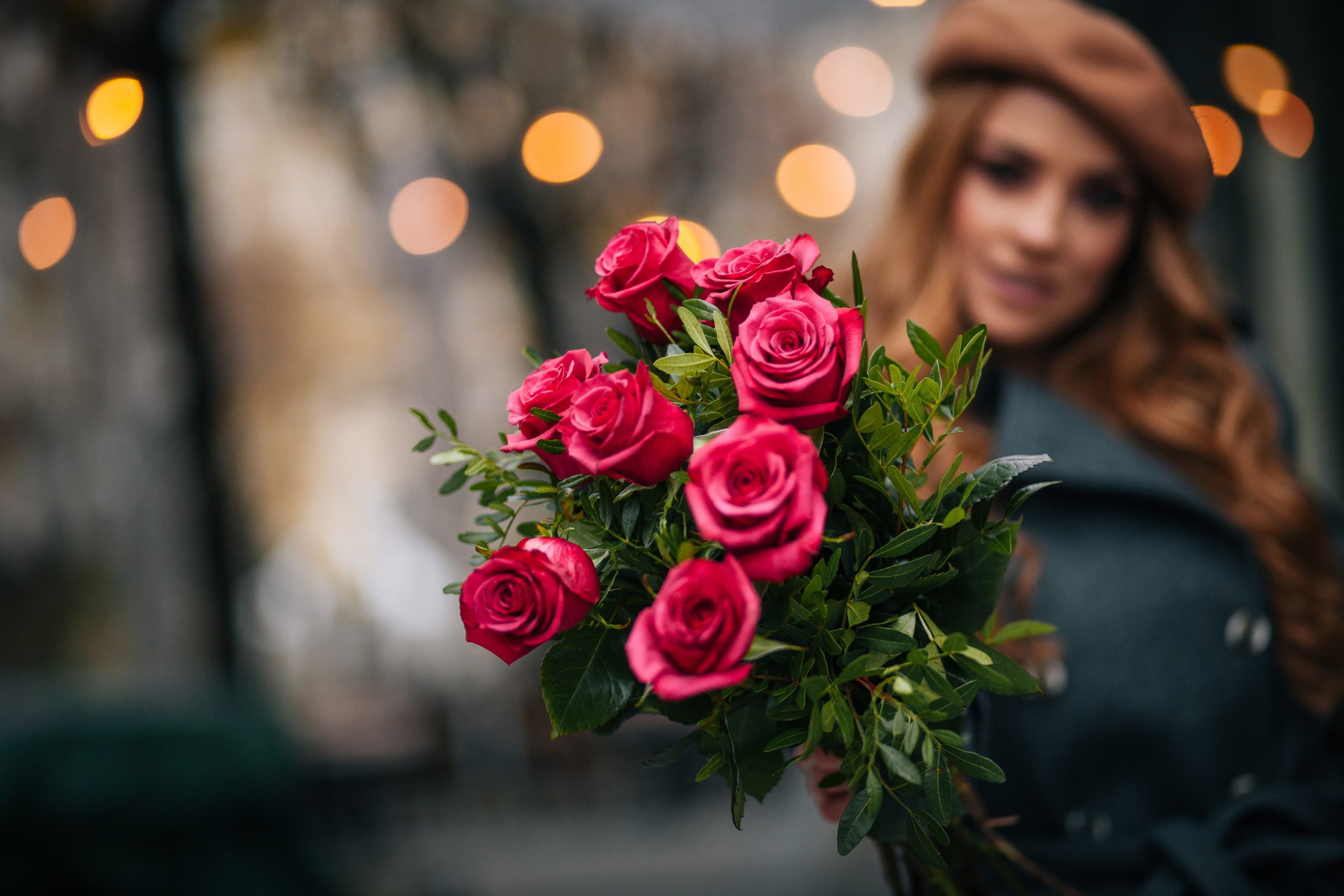 Would A Guy Like It If A Girl He Is Dating Or In A Relationship With Gives Him Flowers?