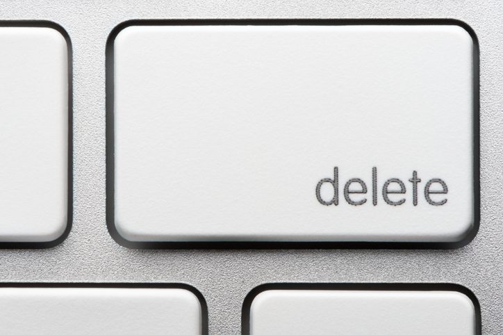 Why Are You Supposed To Delete Everything After Breaking Up With An Ex?