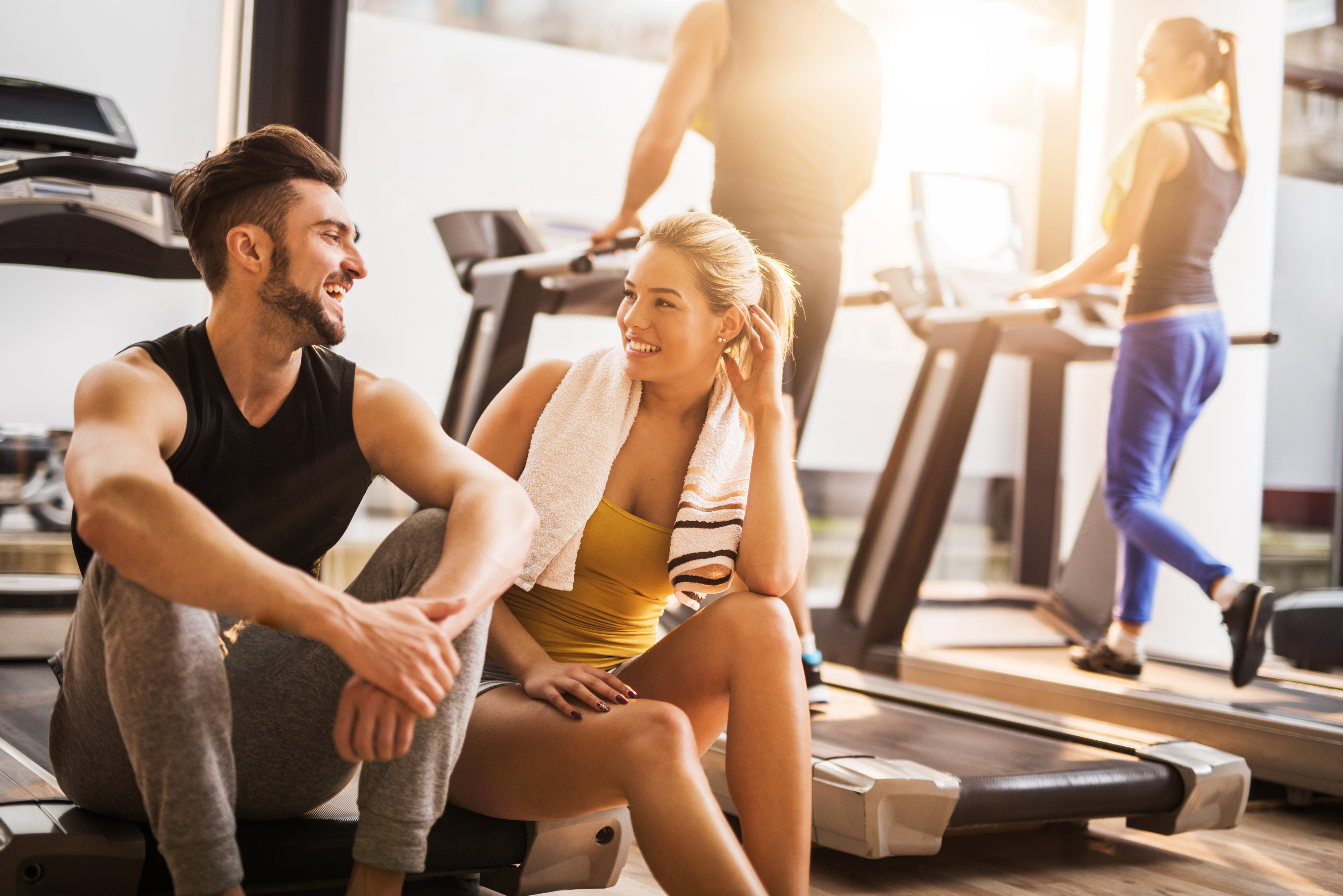 Are Most People That Work Out In Public Gyms Single And Available For Dating?