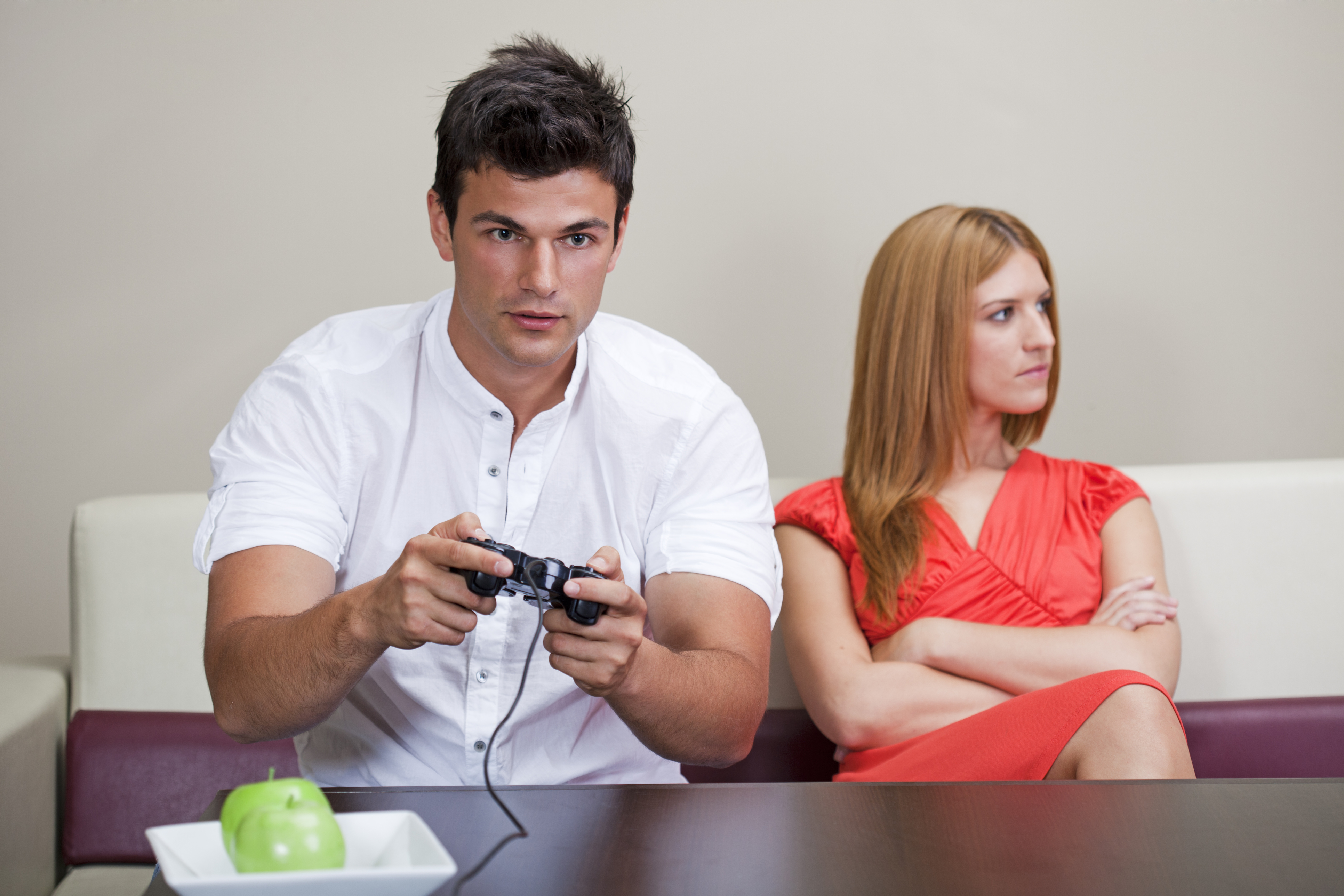 My Gamer Boyfriend Never Leaves The House And It's Driving Me Crazy. What Should I Do?