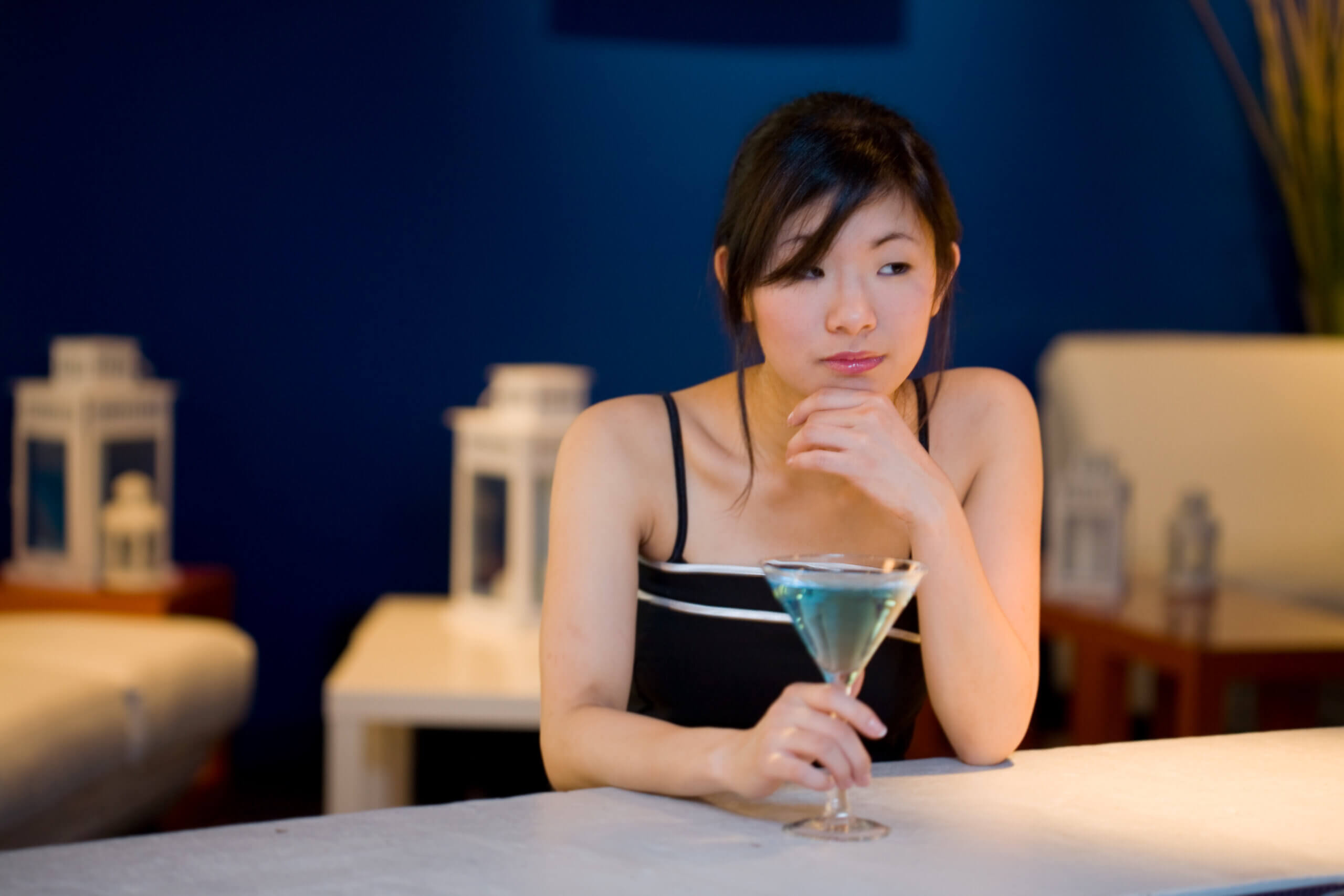 Would You Date a Bartender?