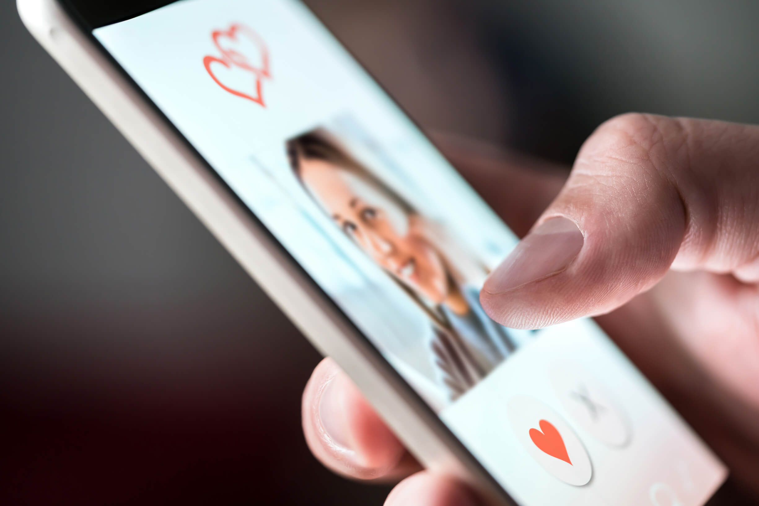 What Does a Perfect Dating App Profile Look Like?