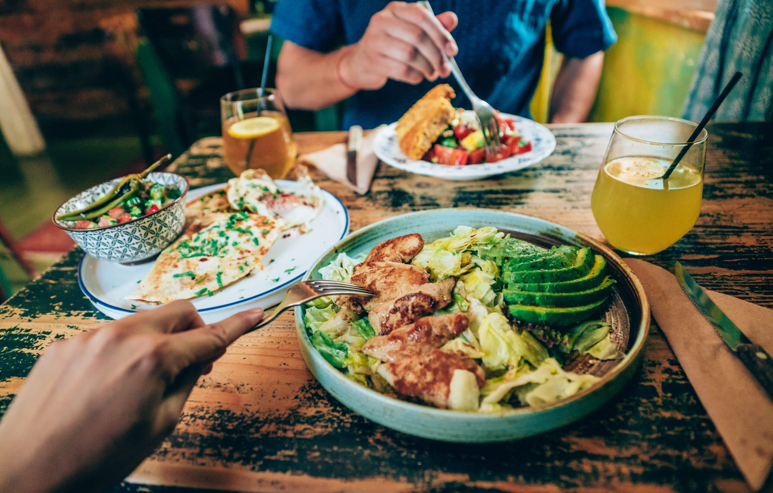 How Wrong Is It to Use Dating Apps for Free Food From Guys?
