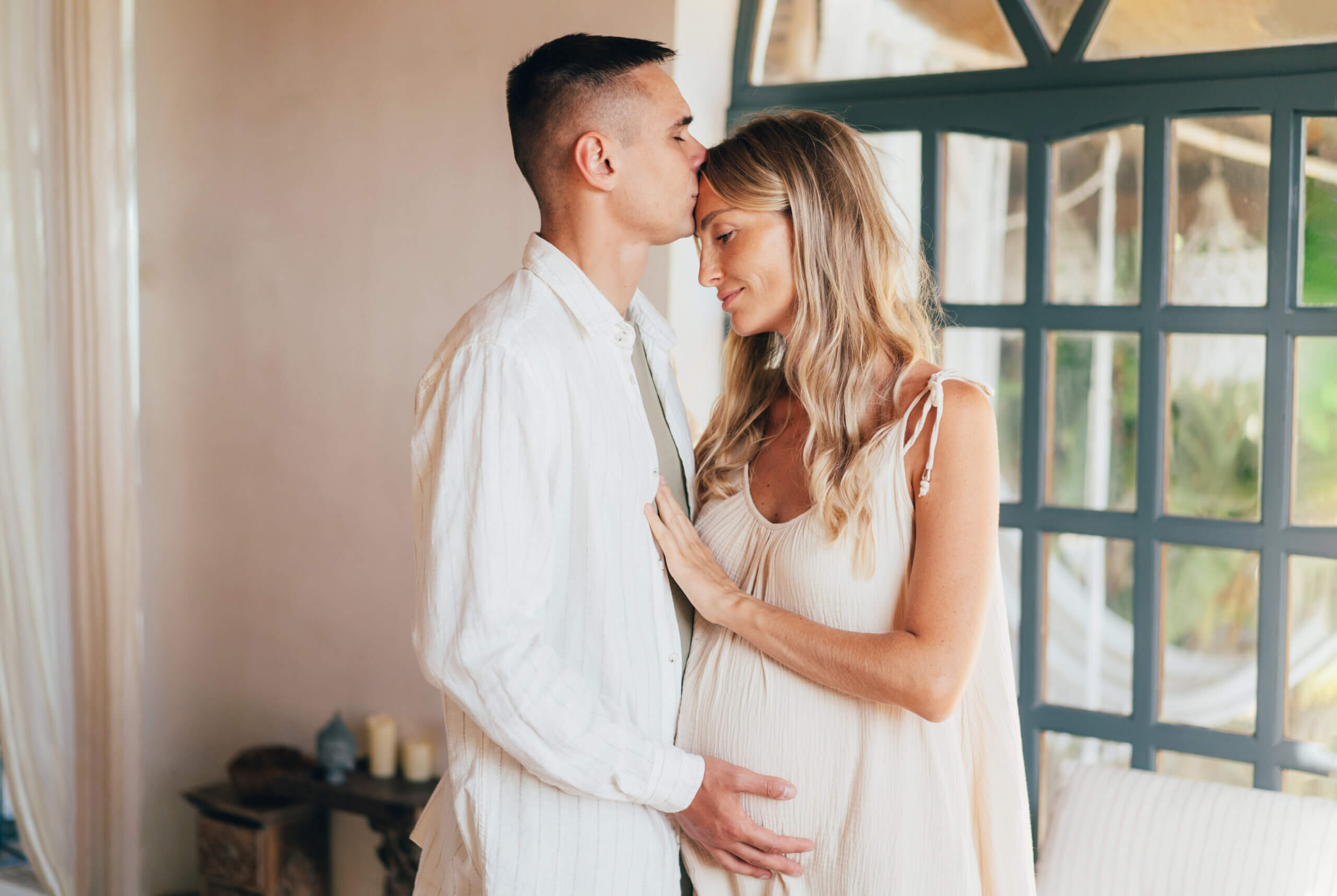Would a Guy Date a Woman in Her 30s Knowing That She Might Have a Hard Time Getting Pregnant Due to Her Age?