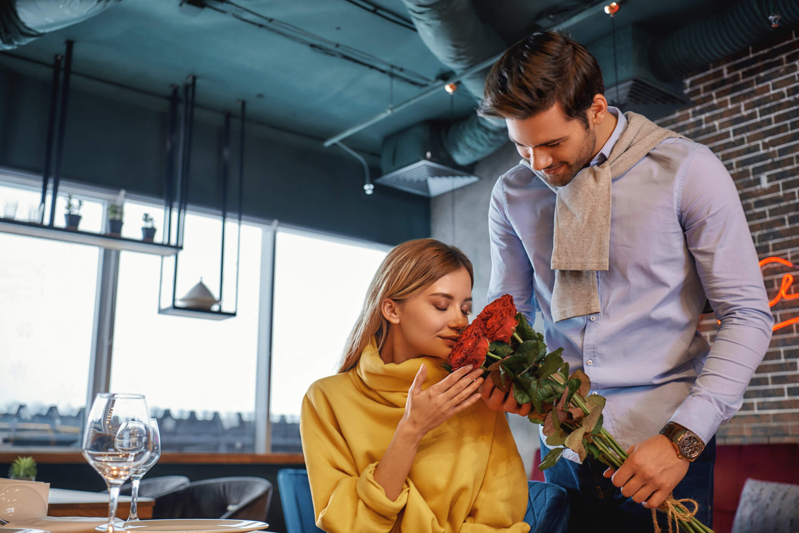 What Are Green Flags To Look For in a Guy During the Talking and Dating Stage To Know He Will Be a Good Partner?